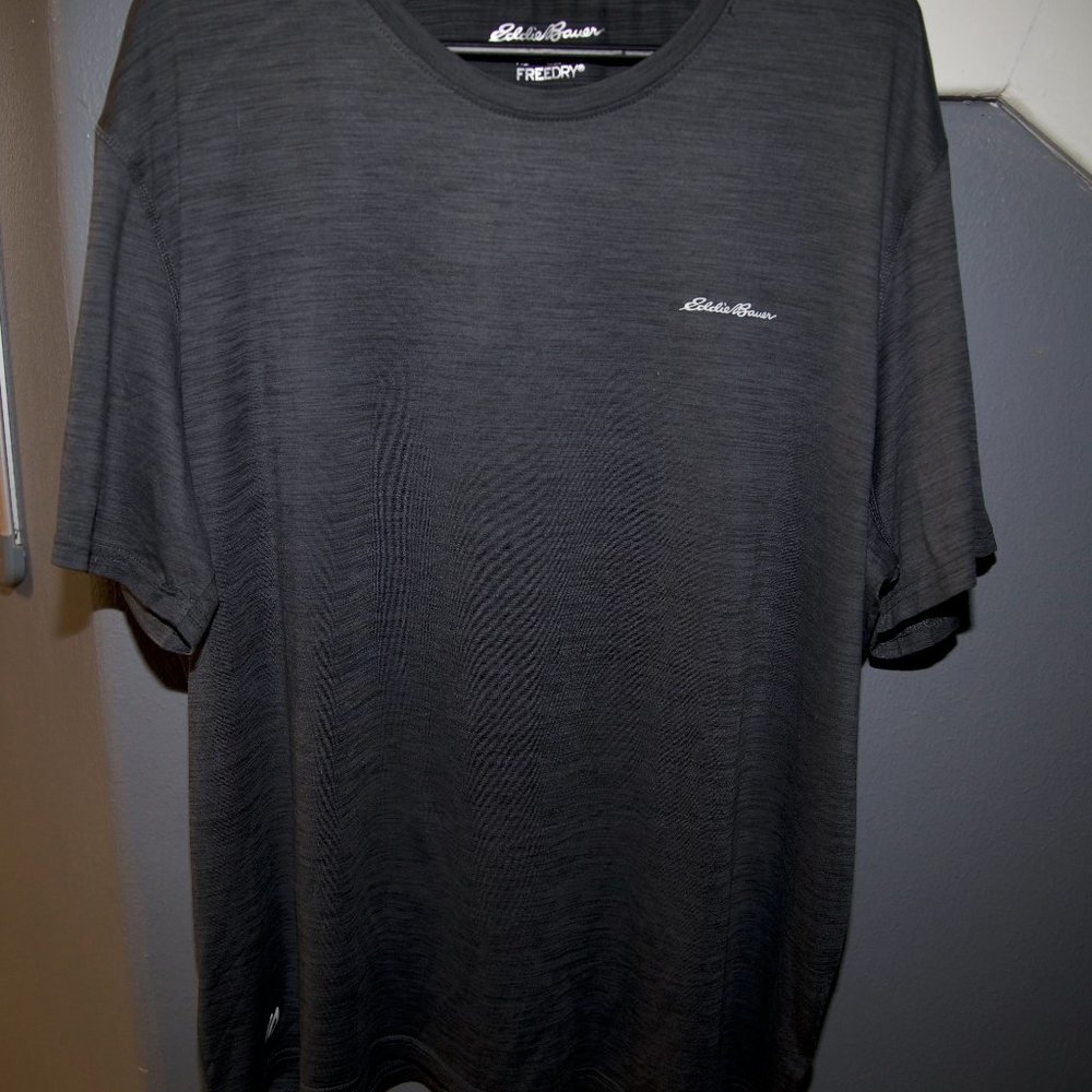 Eddie Bauer Men’s Motion Tee